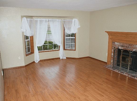 2nd image of 11426 209th Avenue Ct E