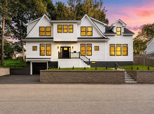 98 Evans Rd, Marblehead, MA 01945