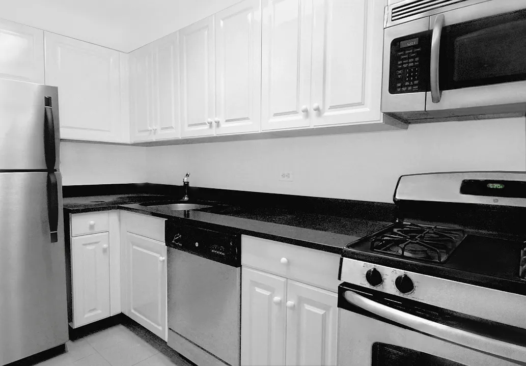 230 East 79th Street — Photo 3