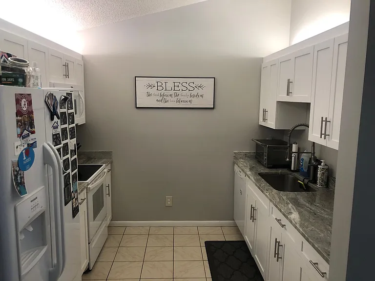 160 Stillwater Cir — Photo 8