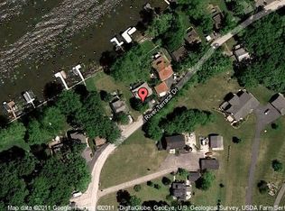 1122 River Terrace Dr, Johnsburg, IL 60051