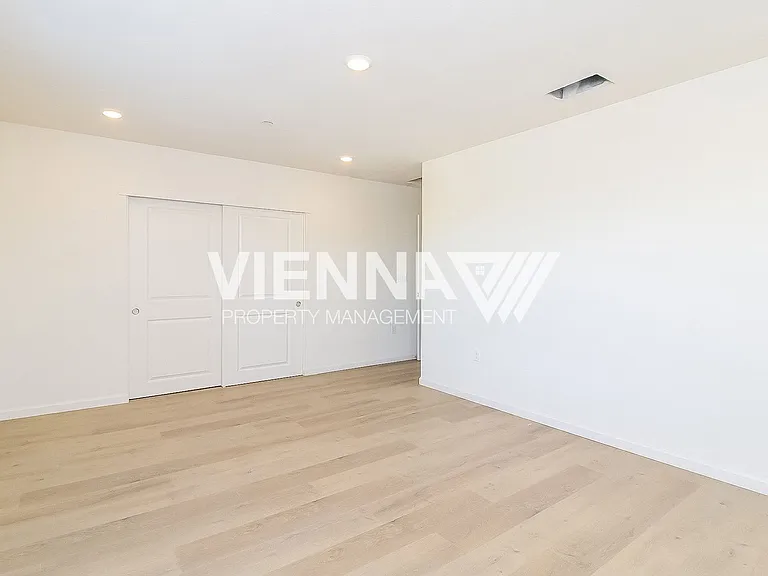 8094 Quiet Knolls Dr — Photo 10