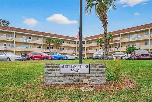 2040 World Parkway Blvd #12 Photo 1