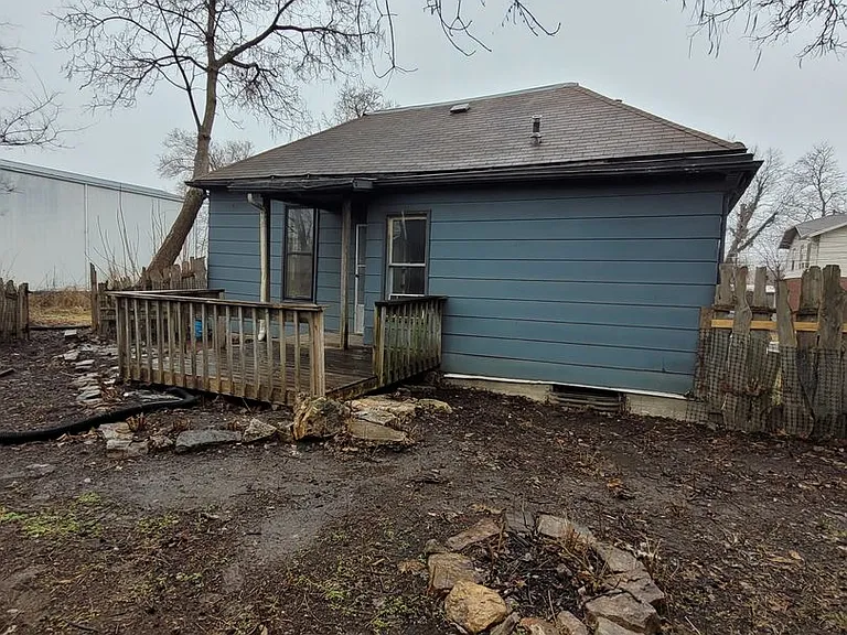 1009 Otto Ct — Photo 14