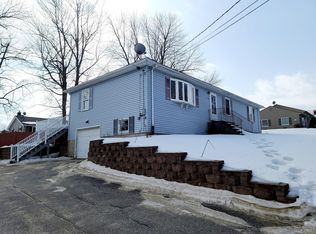 29 Jeannette Ave, Lewiston, ME 04240