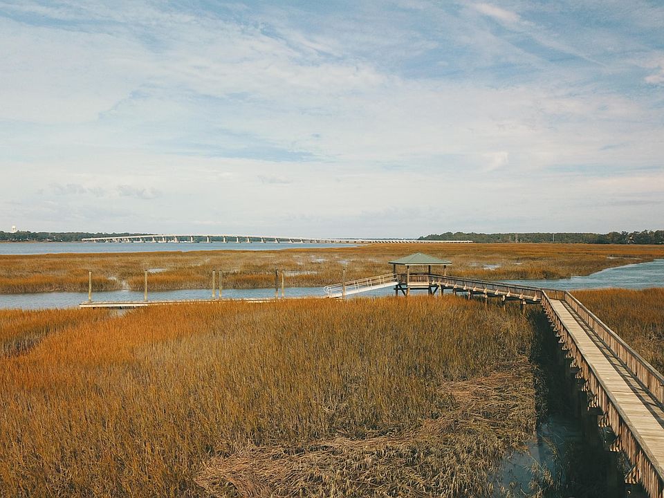 1st image of 72 Bay Dr
