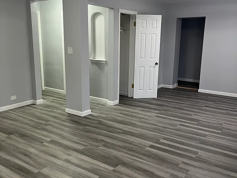 9709 S Emerald Ave — Photo 16