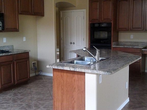 4th image of 14438 W Windward Ave