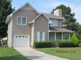 1501 Stone Creek Dr, Weaver, AL 36277