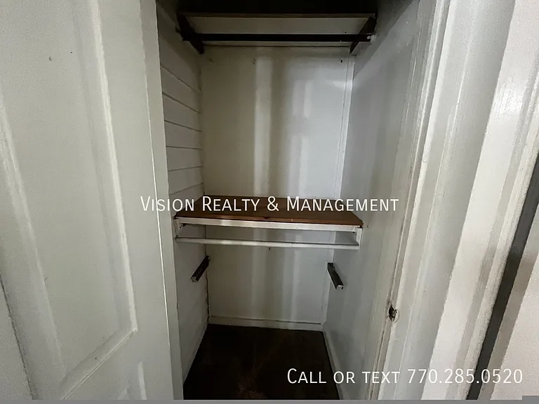 304 Broad St — Photo 10