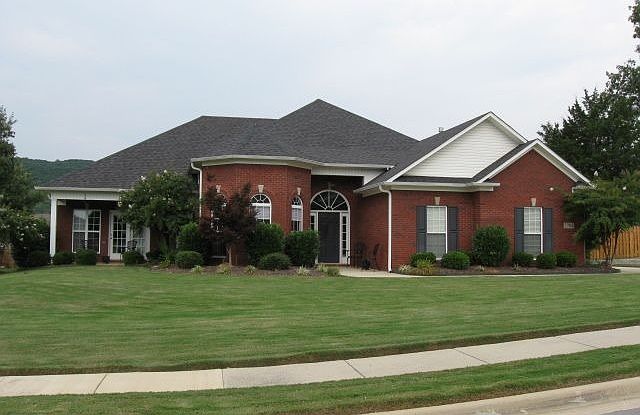 1st image of 2704 Arbor Oak Dr SE