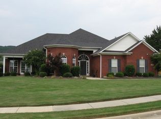 2704 Arbor Oak Dr SE, Hampton Cove, AL 35763
