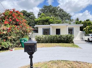 6215 SW 28th St, Miami, FL 33155