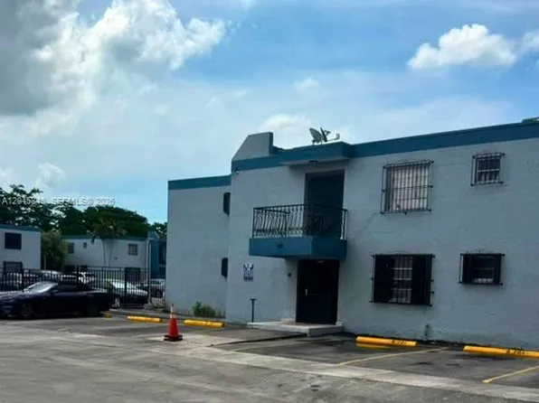 145 SW 30th Ct APT 209B, Miami, FL 33135