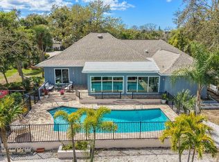 700 Tropical Cir, Sarasota, FL 34242