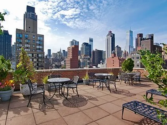 Sold by Corcoran | media 14