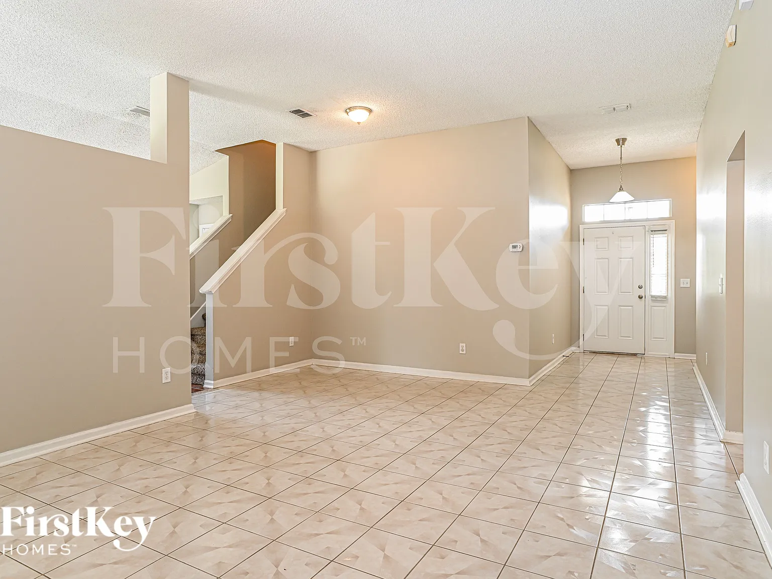 5 bed, 3.0 bath, 2128 sqft, $3,330 — Photo 3