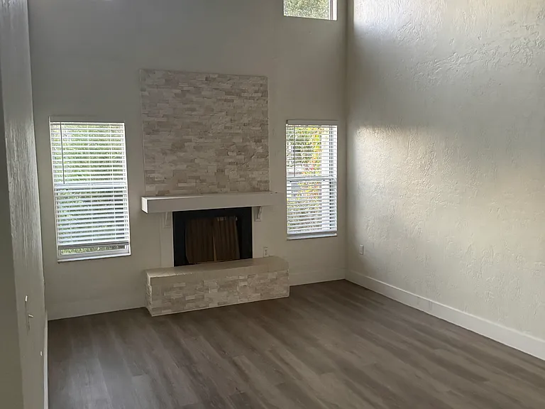18203 Sandalwood Dr #203 — Photo 1