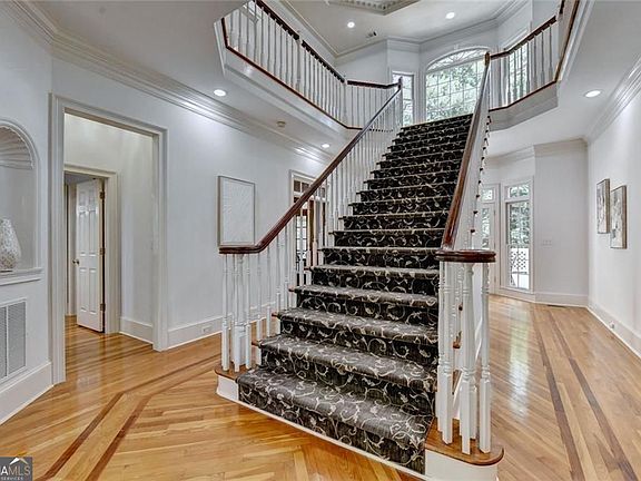 5th image of 2200 Ascott Valley Trce