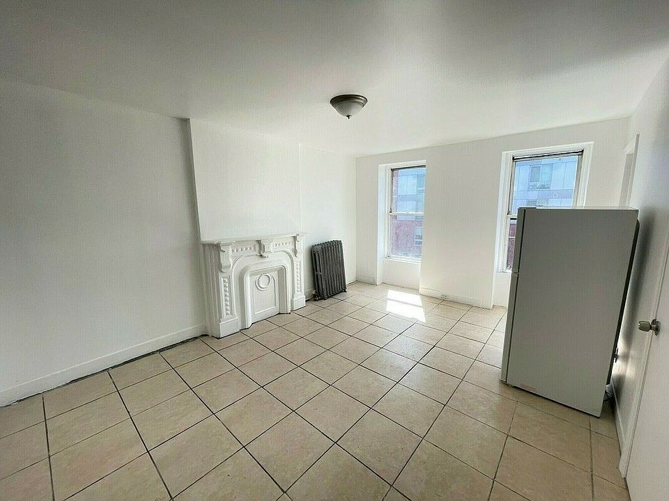 1st image of 1337 Fulton St #4F