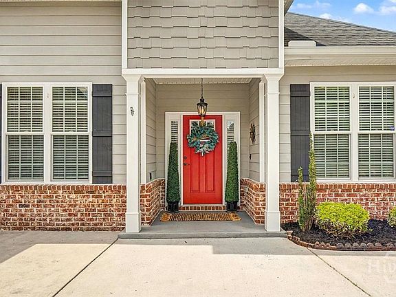 3rd image of 109 Red Oak Lane