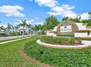 2567 SE 2nd St, Homestead, FL 33033