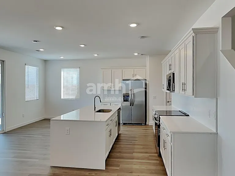 6144 W Calle Lago — Photo 3