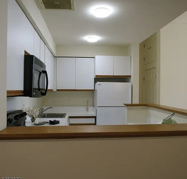 519 Trinity Pl #1BS — Photo 8