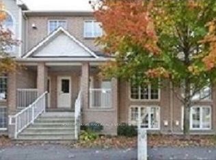 1701 Blohm Dr #10, Ottawa, ON K1G 6N6