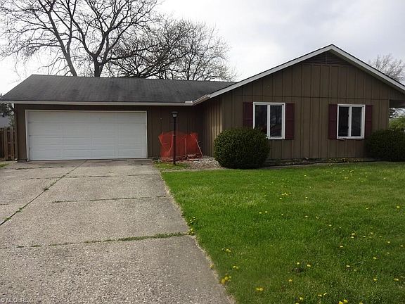 3rd image of 620 Merrimak Dr
