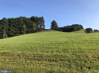 513 Mount Hall Rd, Sugar Grove, WV 26815