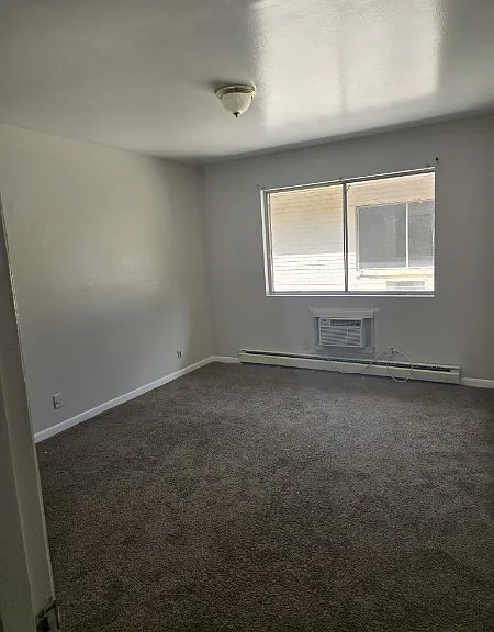 550 Harding Pl #F120 — Photo 5
