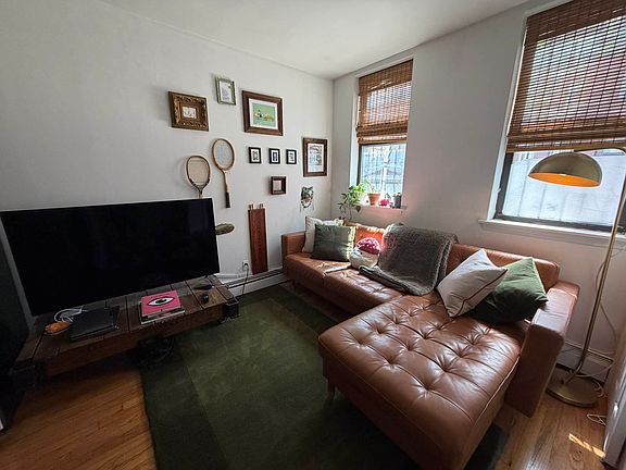 2nd image of 53 Irving Pl APT 1