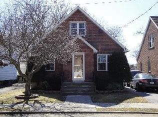 18 Pershing Dr, Scotia, NY 12302