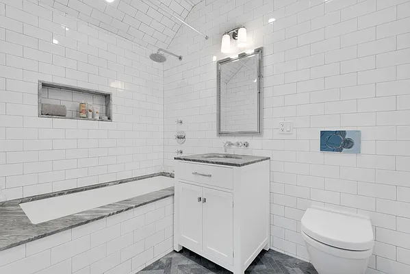 Sold by Compass | media 9