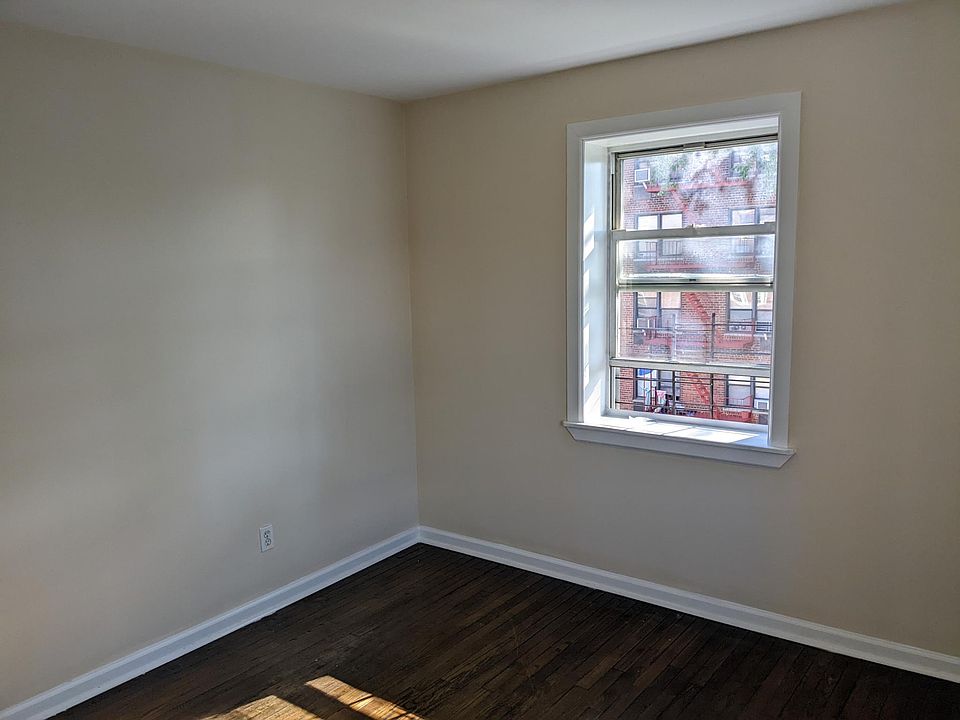 1st image of 91-32 195th St #3G