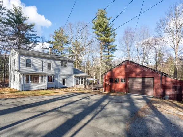 11 Heath Street, Newton, NH 03858