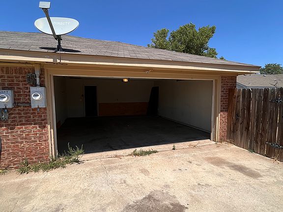 4th image of 6205 Camden Ln