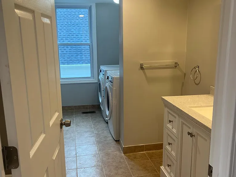 Kimball St — Photo 4