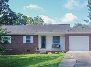 457 College Ave, Paducah, KY 42001