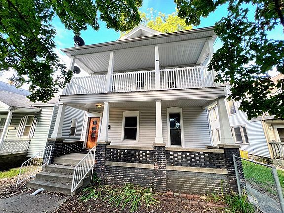 2nd image of 937 Davis Ave NW