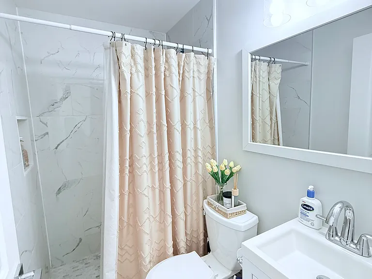 325 Newport Ave #22 — Photo 8