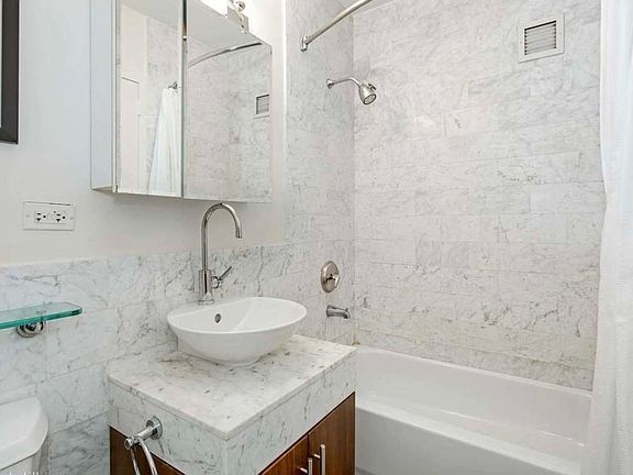 3rd image of 82 Beaver St APT 1108