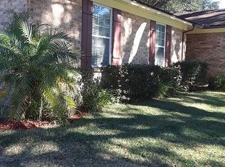 1527 Oak Ridge Dr W, Jacksonville, FL 32225