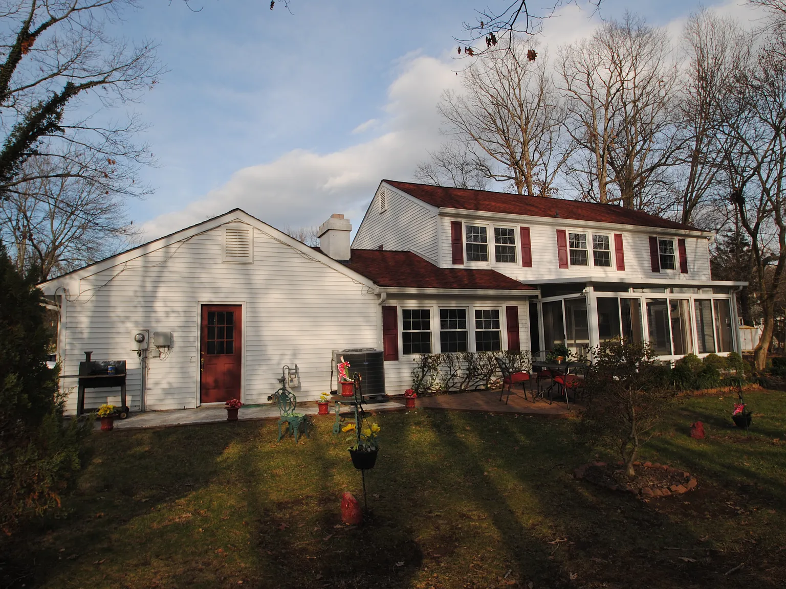 4 bed, 2.5 bath, 2231 sqft, $3,800 — Photo 4