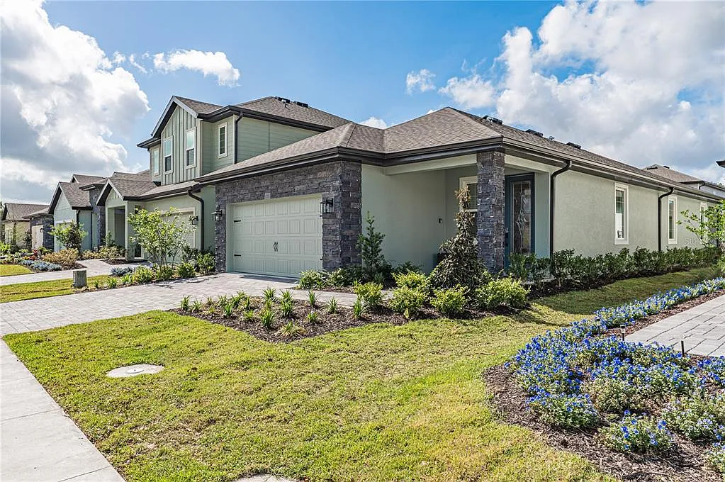 3 bed, 2.0 bath, 1497 sqft, $2,850 — Photo 2