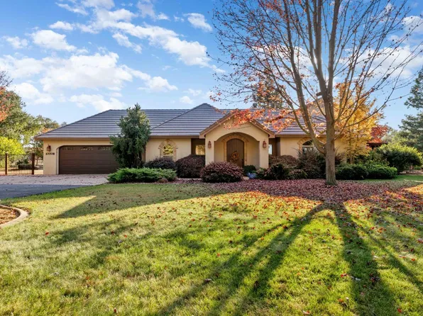 10008 Wilton Oaks Ct, Elk Grove, CA 95624