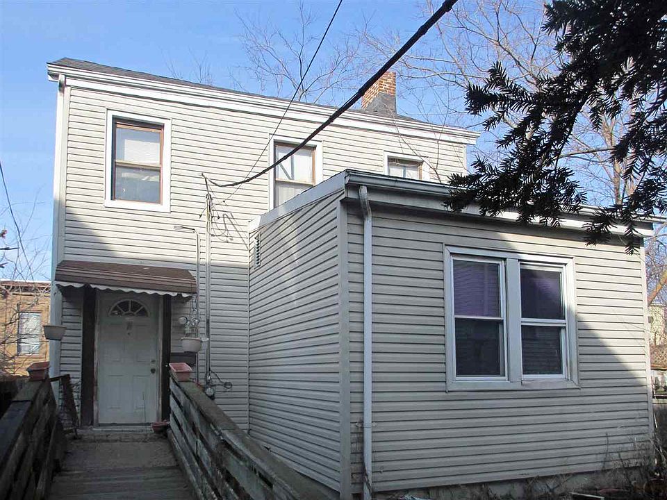 2nd image of 249 Ogden Ave