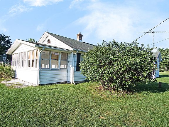 3rd image of 70892 Ironwood Dr
