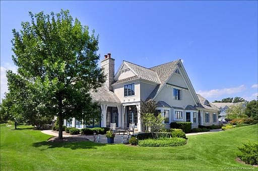 1st image of 579 S Greenway Dr